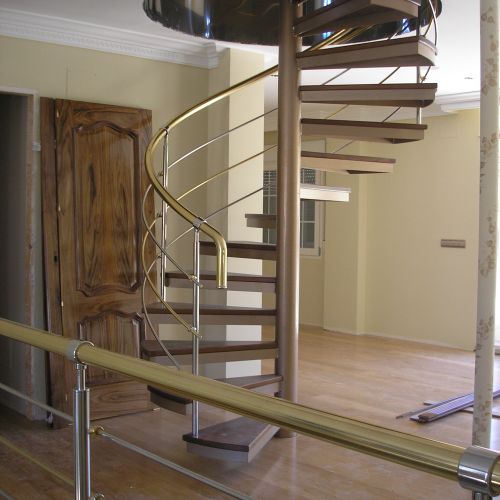 Escalera caracol exenta | FACIM 45