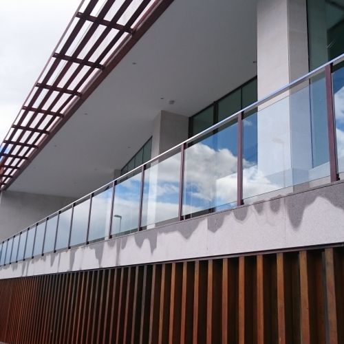 Cornisa y ventanal corrido | FACIM 94